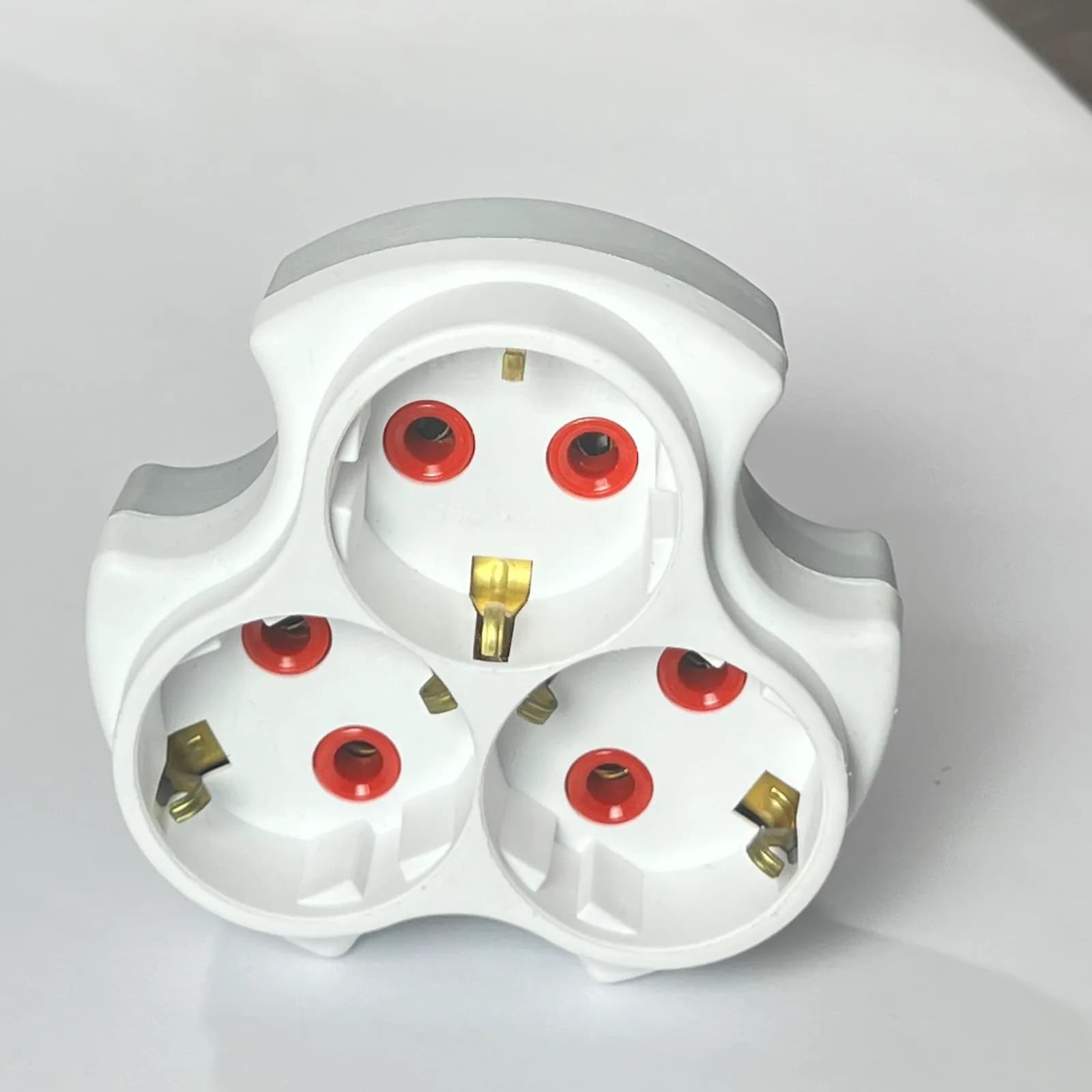 Gang socket outlet 16A