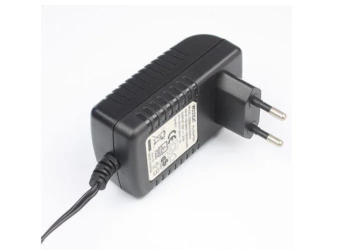 Adaptateur de Tension AC/DC,9V - 2A