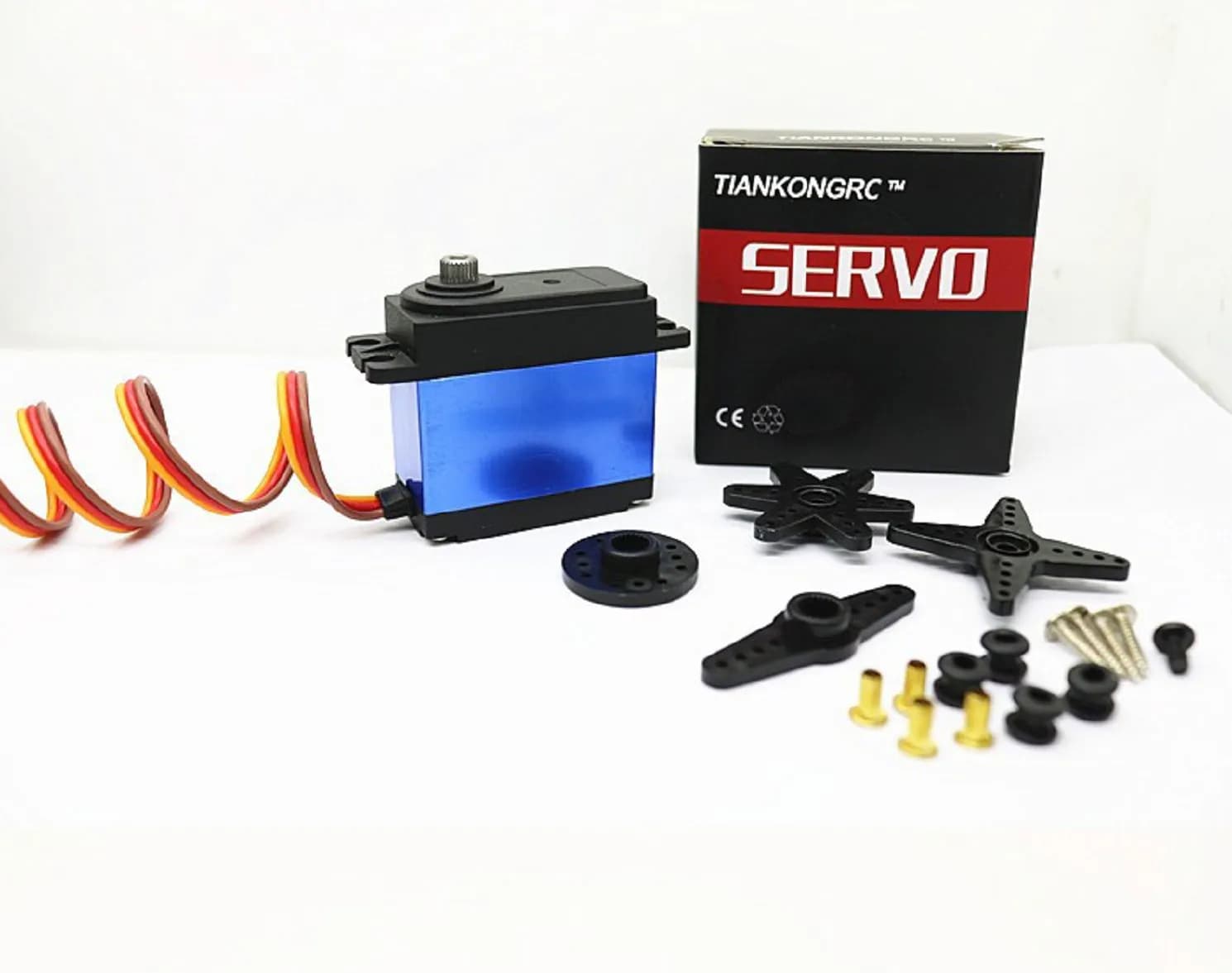 TD8320MG 20KG Servo numérique à engrenages métalliques 180° étanche