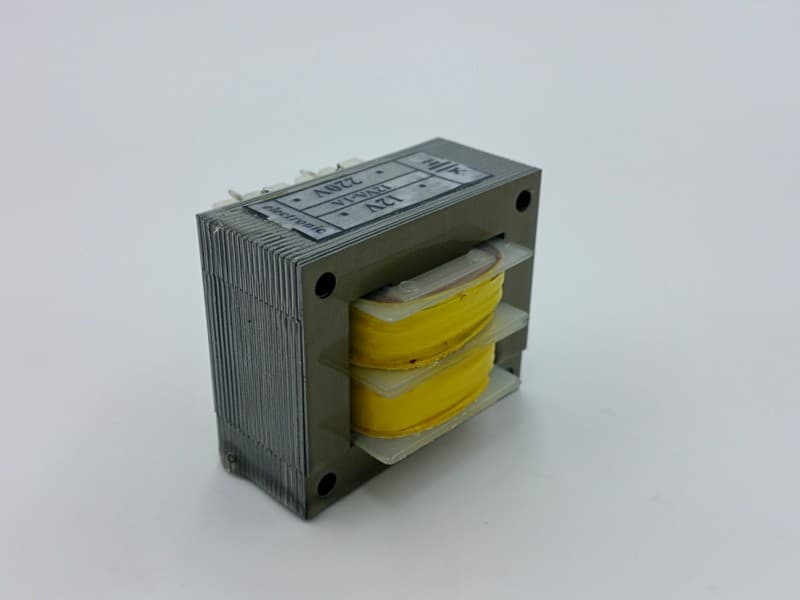 Transformateur AC220V To 12V 3W — image 1