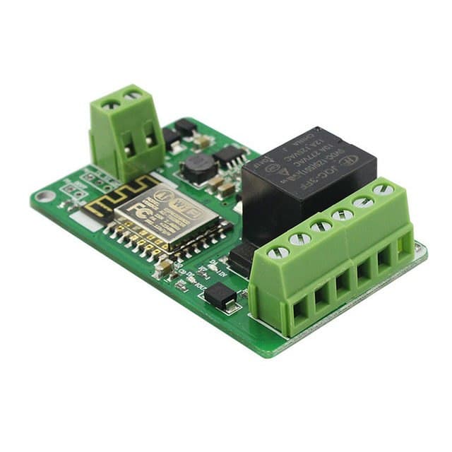 Module ESP8266 wifi Relais 10A 220V — image 1