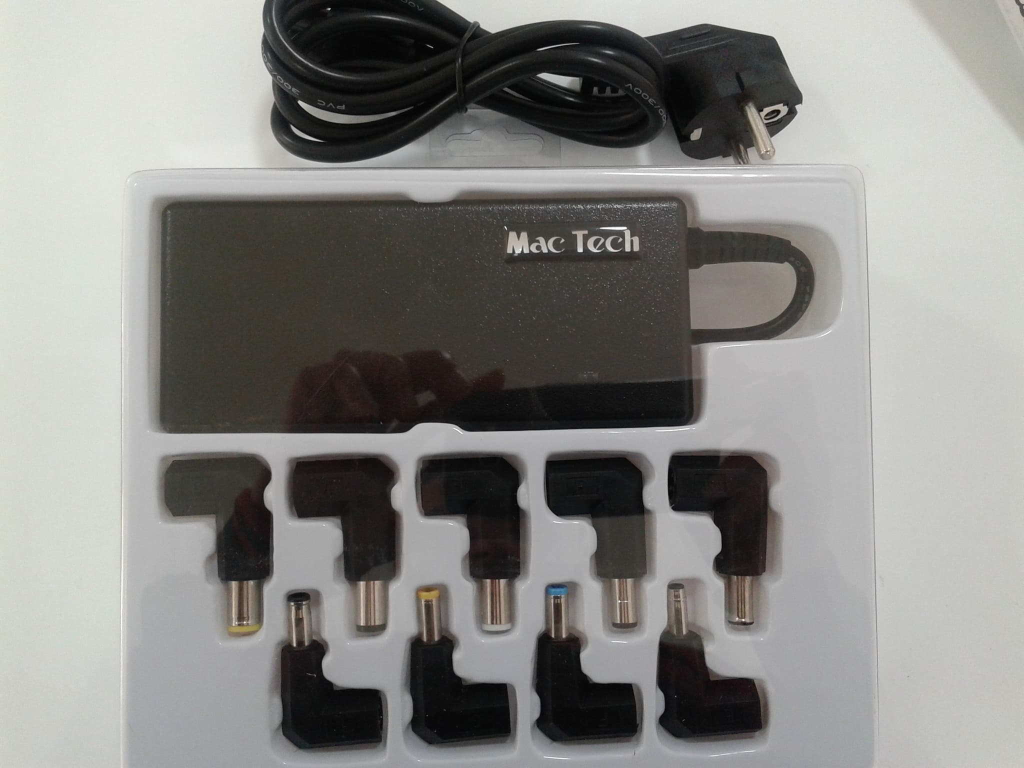 Universal charger 40W slim Mac Tech MT-140  — image 1
