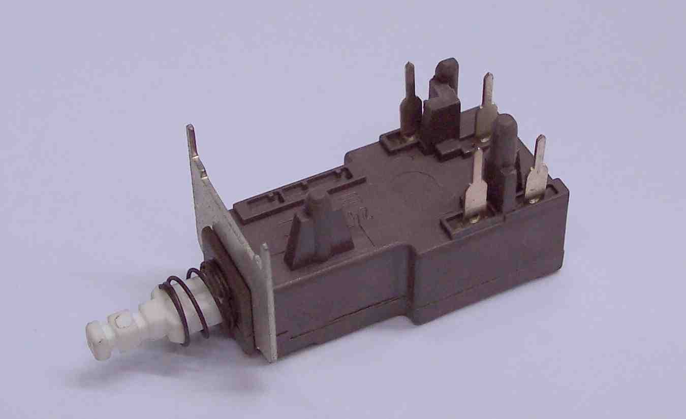 Switch Push CDE-TV5 24V 1A — image 1